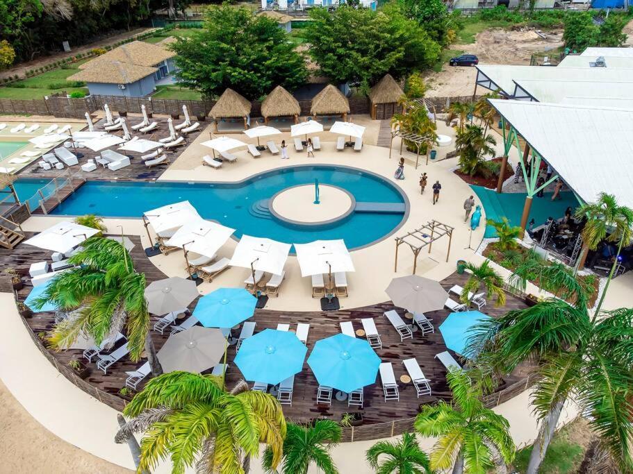 Katalea - Blue Dream, Plage, Piscine, Bar Grand-Bourg  Bagian luar foto